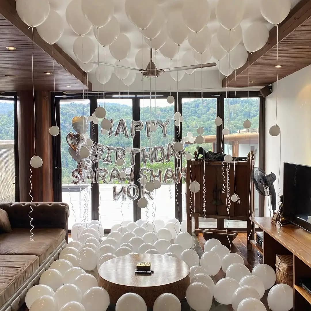 Chic in White Birthday Decoration