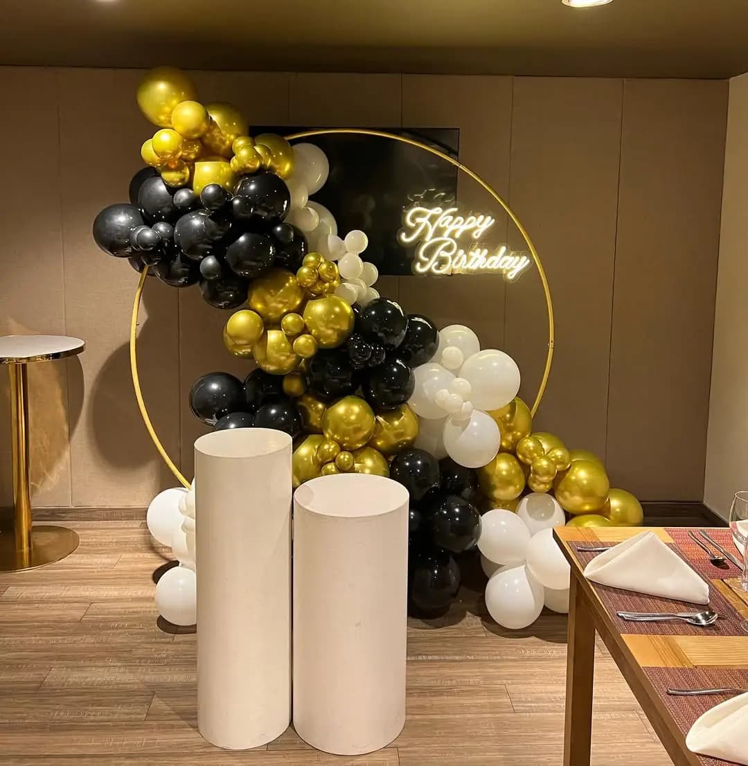 Black Golden Ring Decoration
