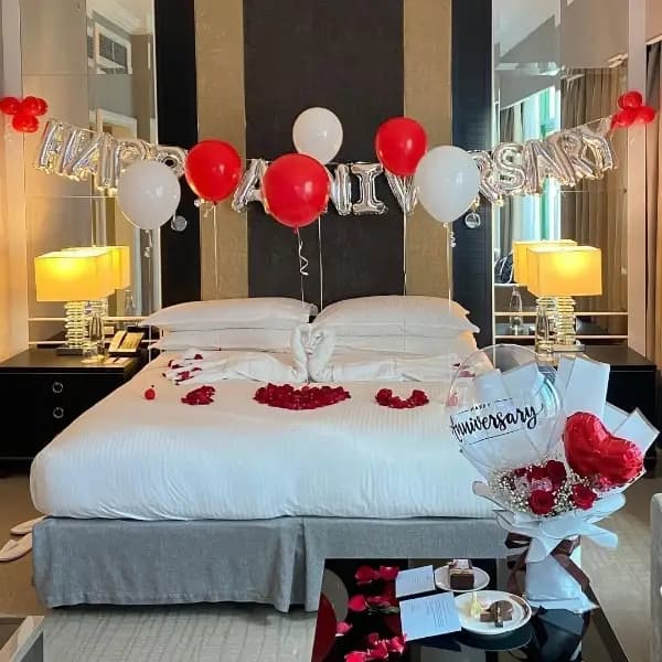 Balloons & Vows Room Decoration