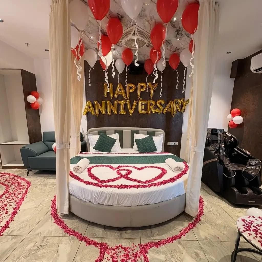 Couple Anniversary Room Setup