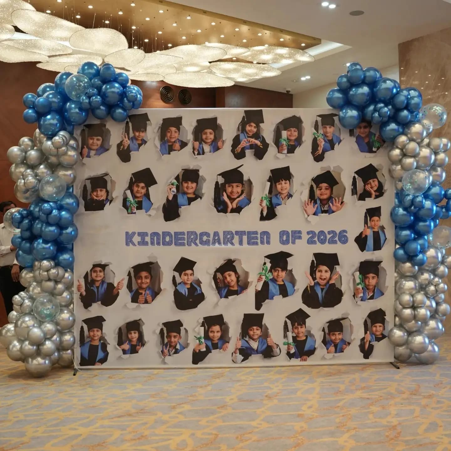 Elegant Graduation Decor
