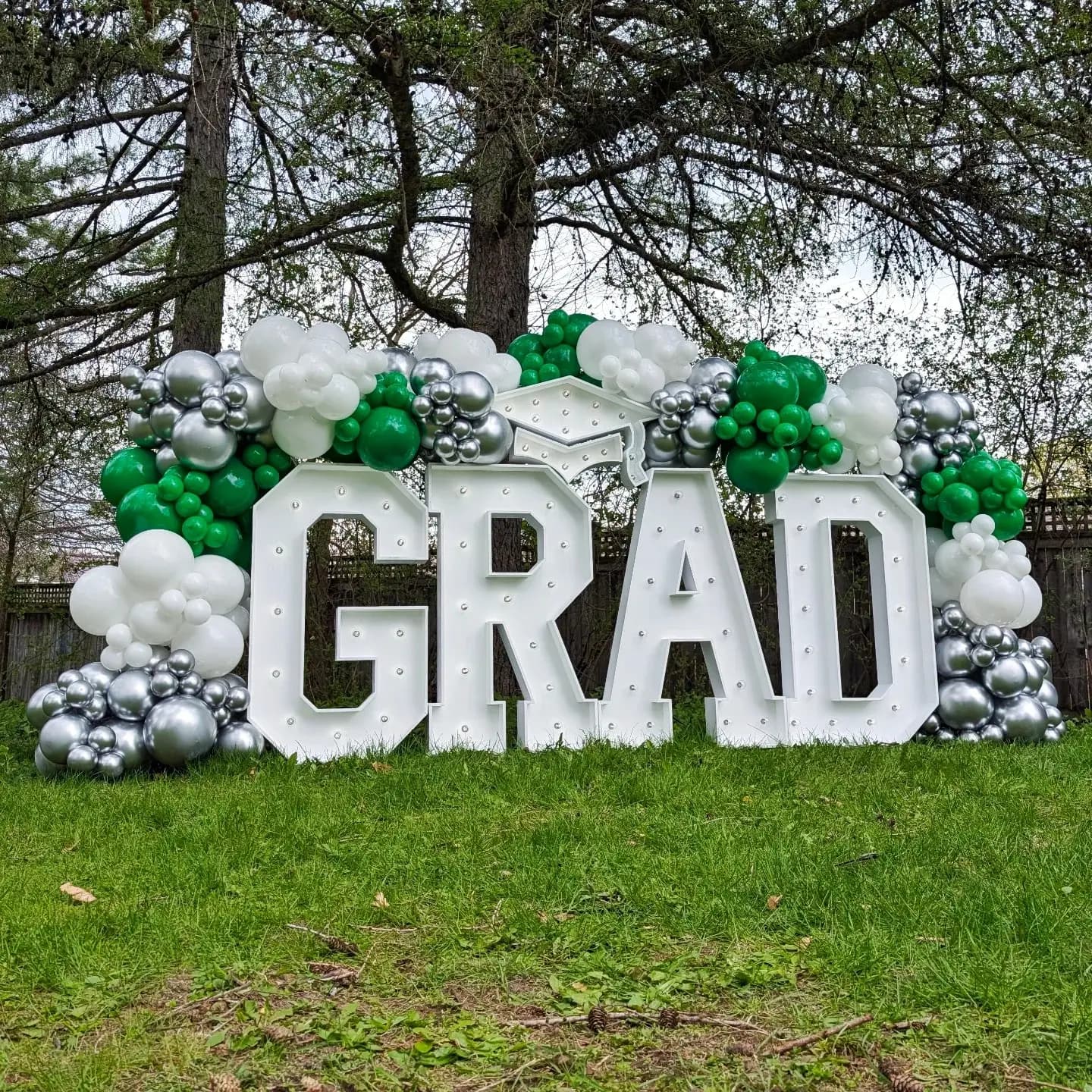 Grad Balloon Arch