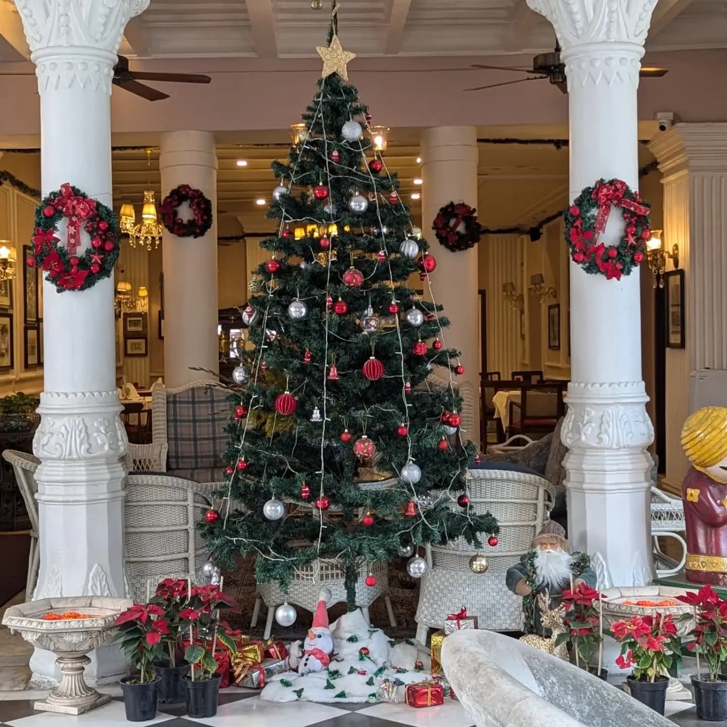 Pretty Christmas Tree Restaurant Decor Dubai