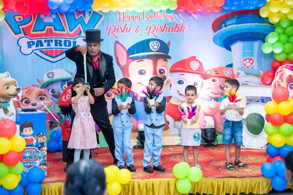Magician performing at a kids birthday party in Dubai — photo 9