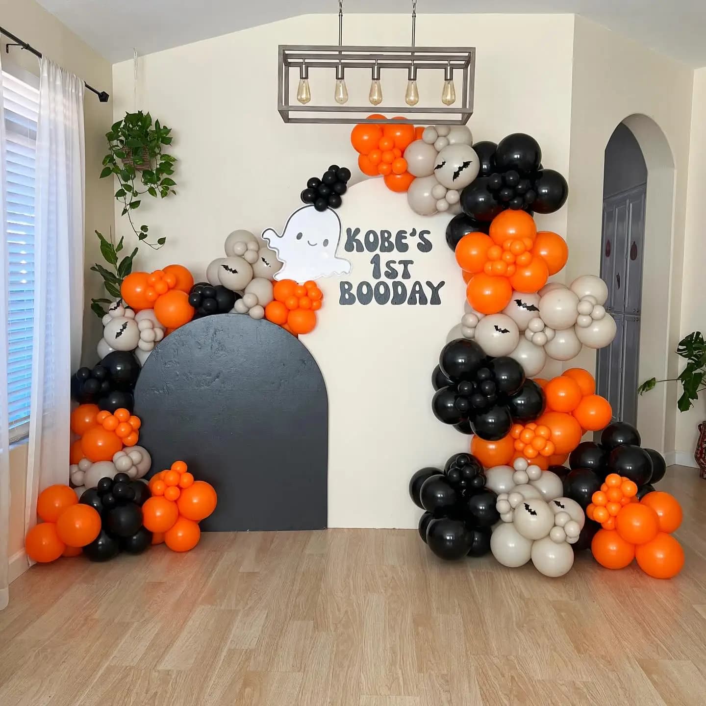 Cute 1st Halloween Balloon Decoration