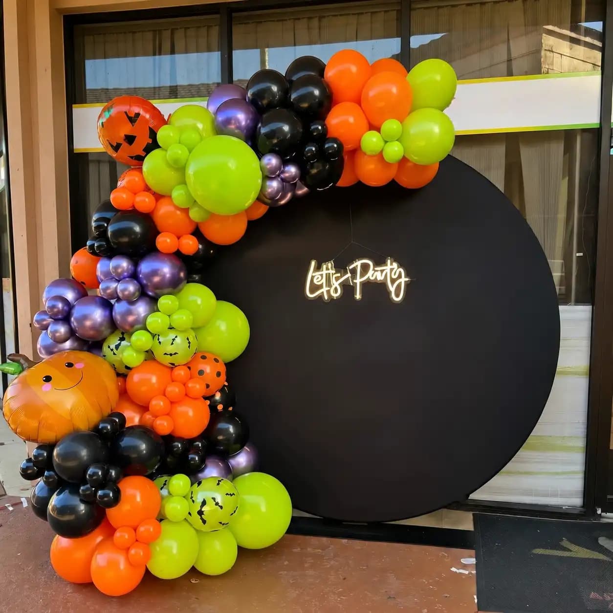 Chat gpt sep pm — Halloween Balloon Party Setup